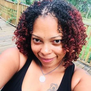 Meet your Posher, Courtni